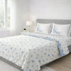 Completo Lenzuola Cloe rose azzurre piazza e mezzo