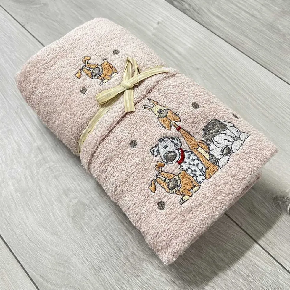 Coppia asciugamani Cani ricamati rosa