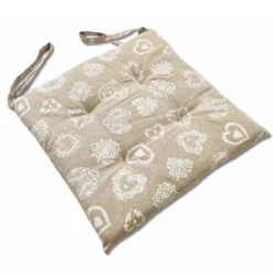 Cuscino per sedia cuori bianchi